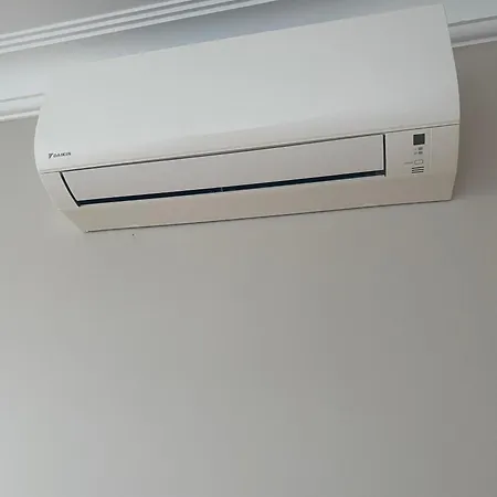 Bakirkoy Ahmet Bey Apartmaninda Daire Esyali *